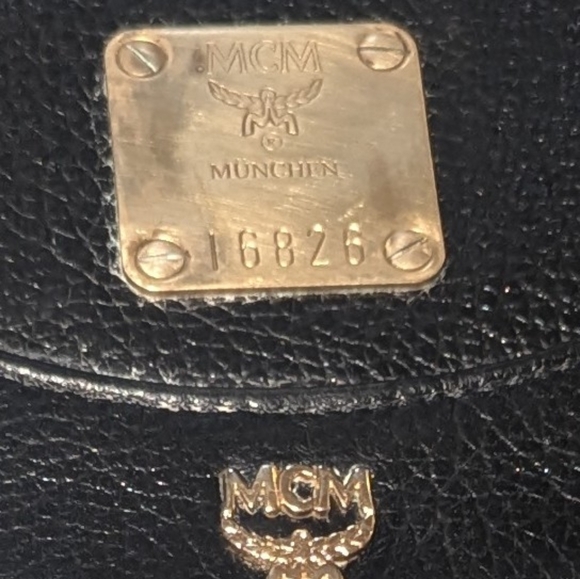 💰 !SALE! 💰 MCM Black Pebbled Calf Leather Drawstring Backpack - Picture 3 of 13